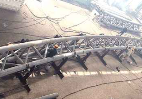 鲁甸多功能体育馆案例